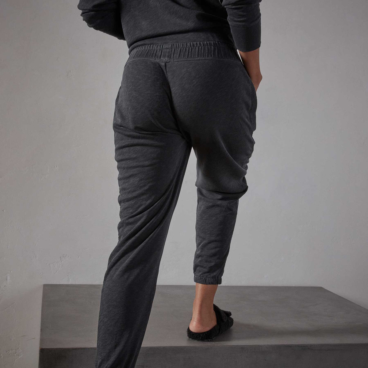 Vintage French Terry Relaxed Sweatpant - Magma Pigment | James Perse Los Angeles