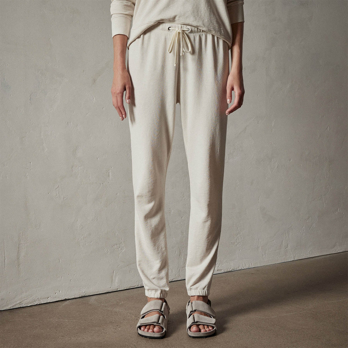 French Terry Sweat Pant in Canvas Pigment | James Perse Los Angeles