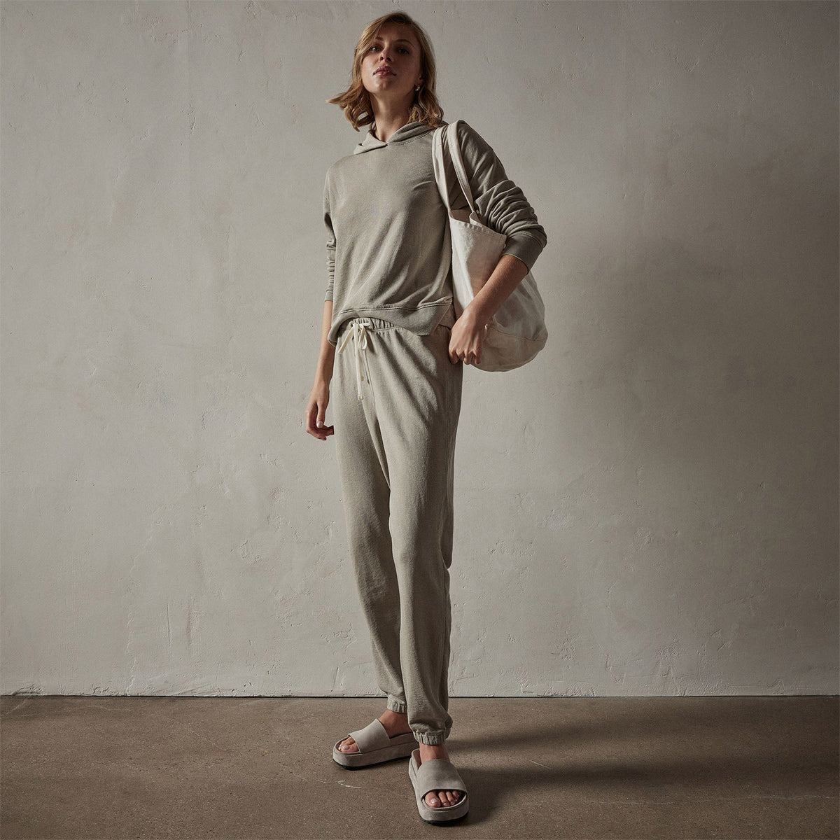 French Terry Sweat Pant in Mineral Pigment | James Perse Los Angeles