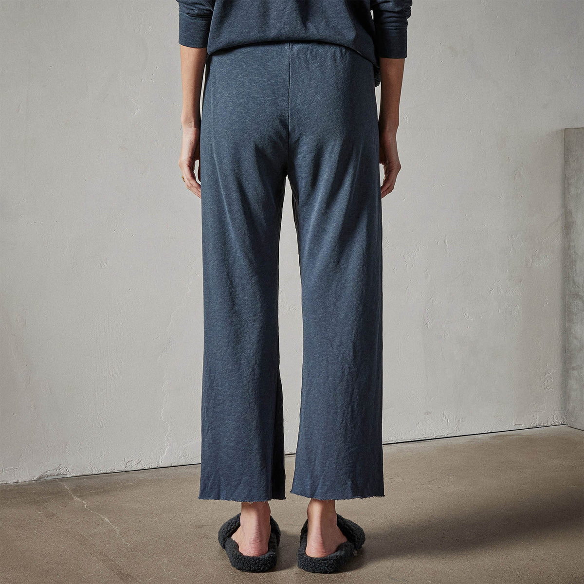 Vintage French Terry Cutoff Sweatpant in Blue Oil Pigment | James Perse Los Angeles