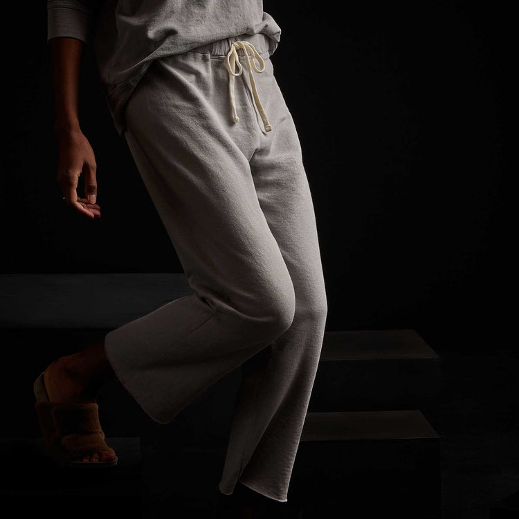 Vintage French Terry Cropped Sweatpant  In Fog Pigment | James Perse Los Angeles