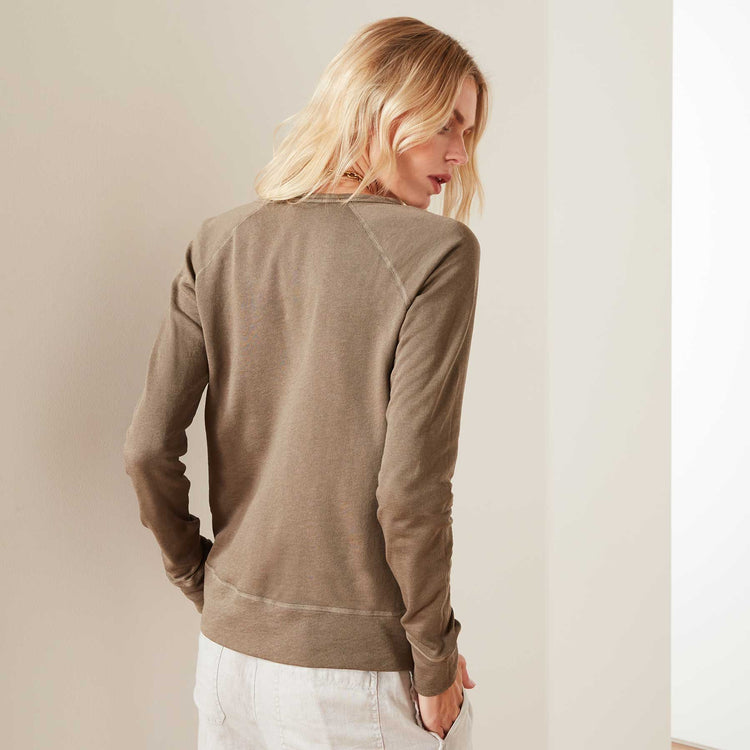Vintage Fleece Long Sleeve Sweatshirt In Fawn Pigment | James Perse Los Angeles