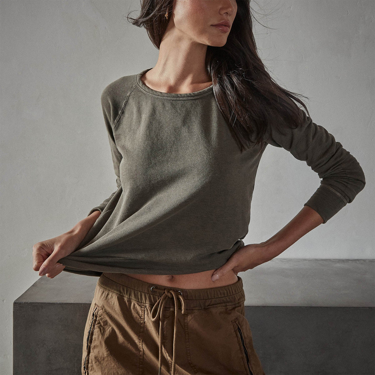 Vintage French Terry Sweatshirt in Platoon Pigment | James Perse Los Angeles