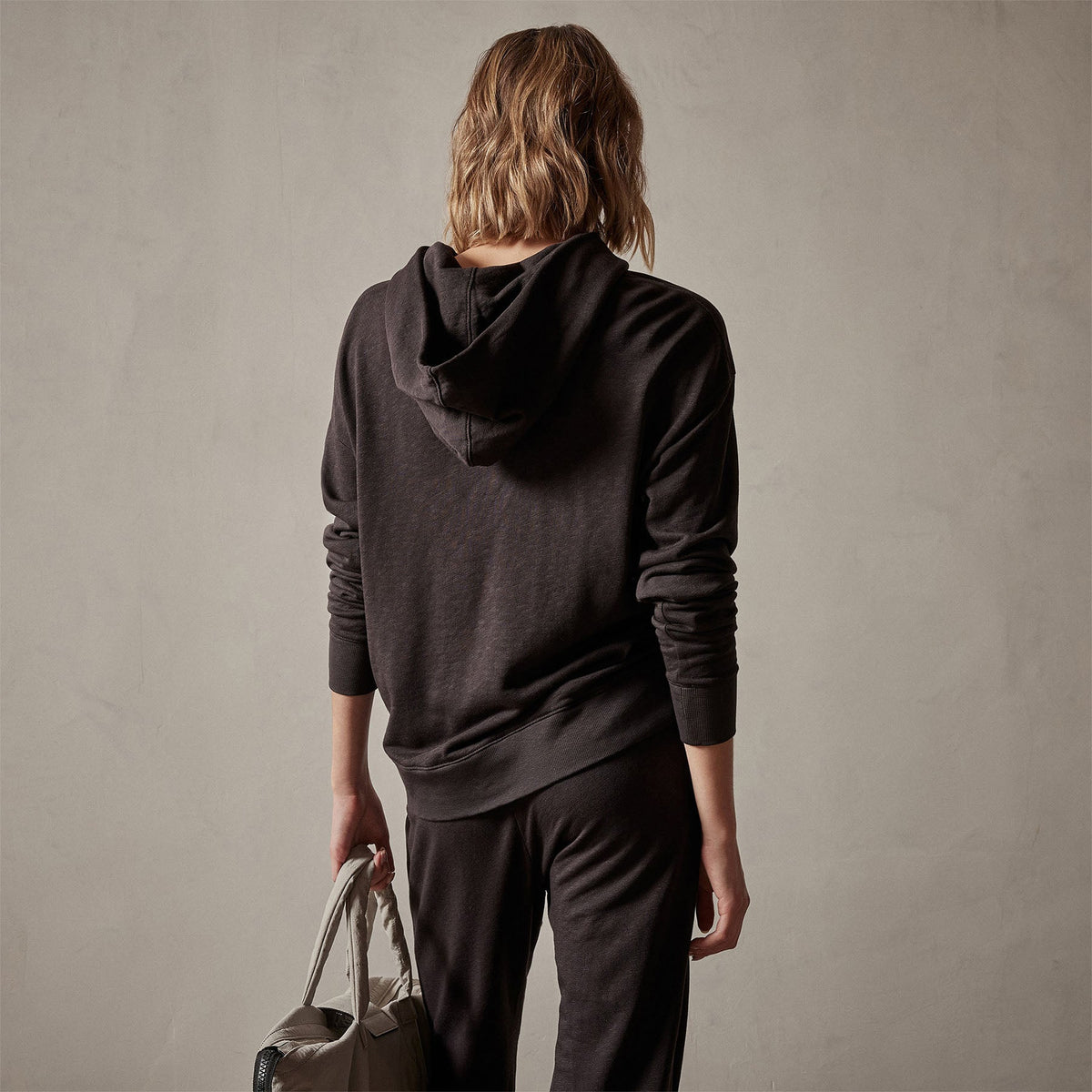 Pullover Hoody in Kona | James Perse Los Angeles
