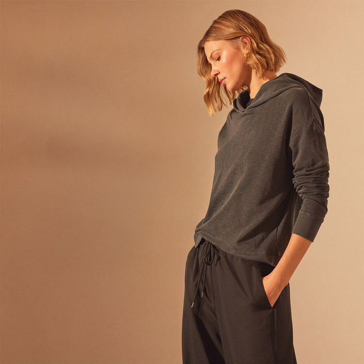 Pullover Hoodie in Magma Pigment | James Perse Los Angeles