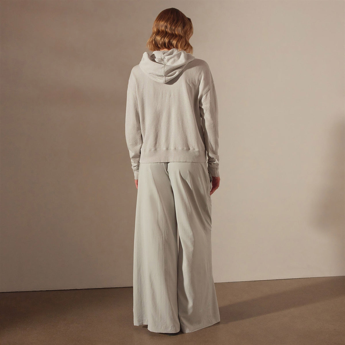 Pullover Hoodie in Salt Pigment | James Perse Los Angeles