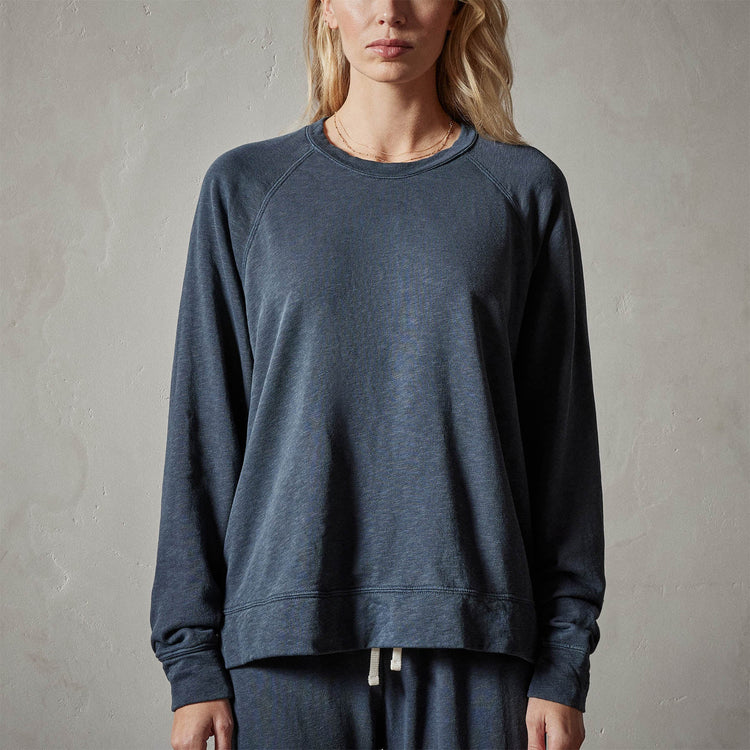 Vintage French Terry Relaxed Sweatshirt in Blue Oil Pigment | James Perse Los Angeles 