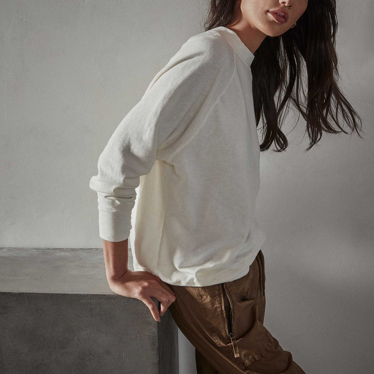 Crewneck Sweat Shirt in Everest White Pigment | James Perse Los Angeles