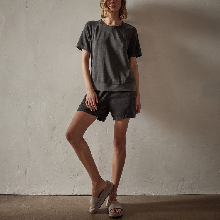 Short Sleeve Sweat Top in Carbon Pigment | James Perse Los Angeles