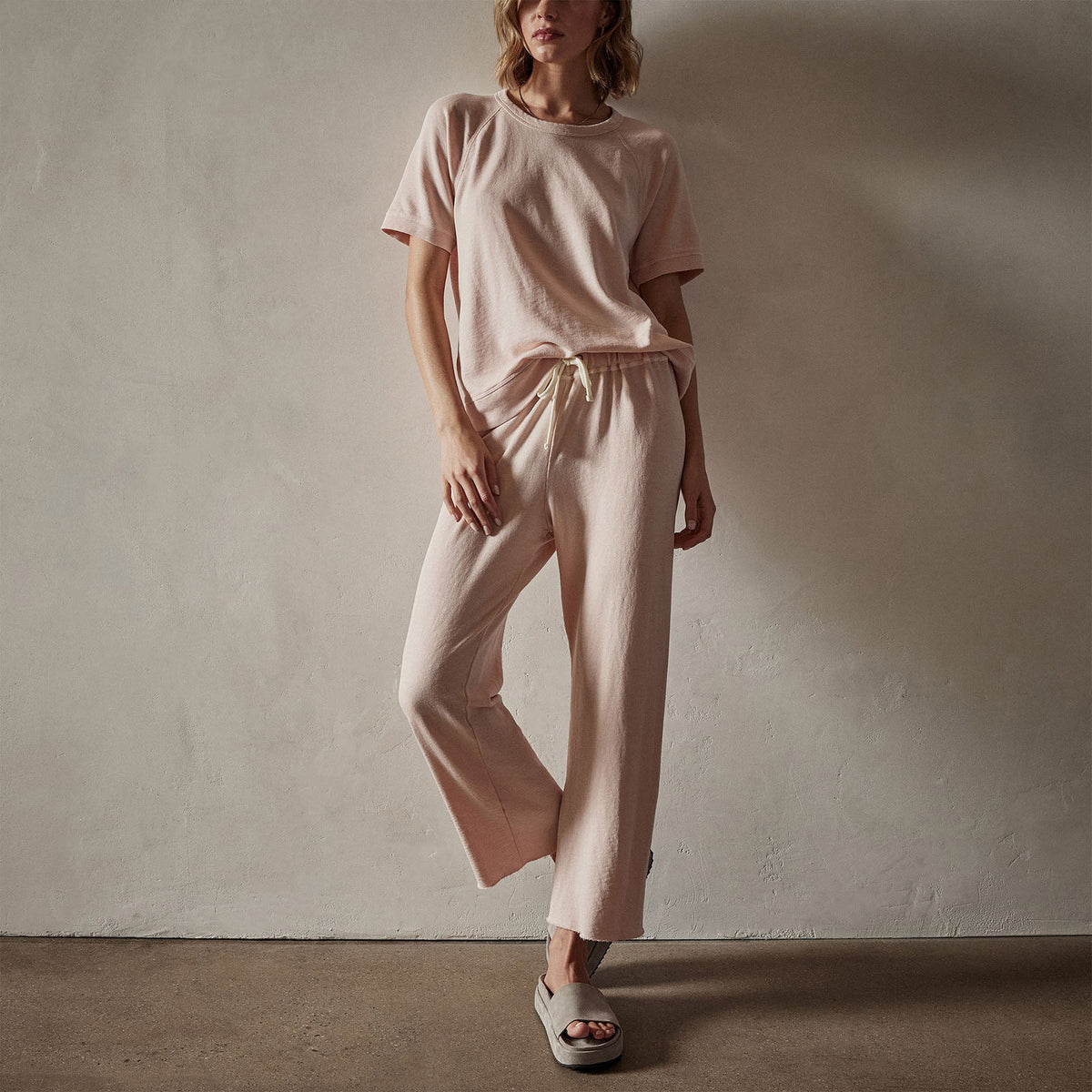 Short Sleeve Sweat Top in Nougat Pigment | James Perse Los Angeles