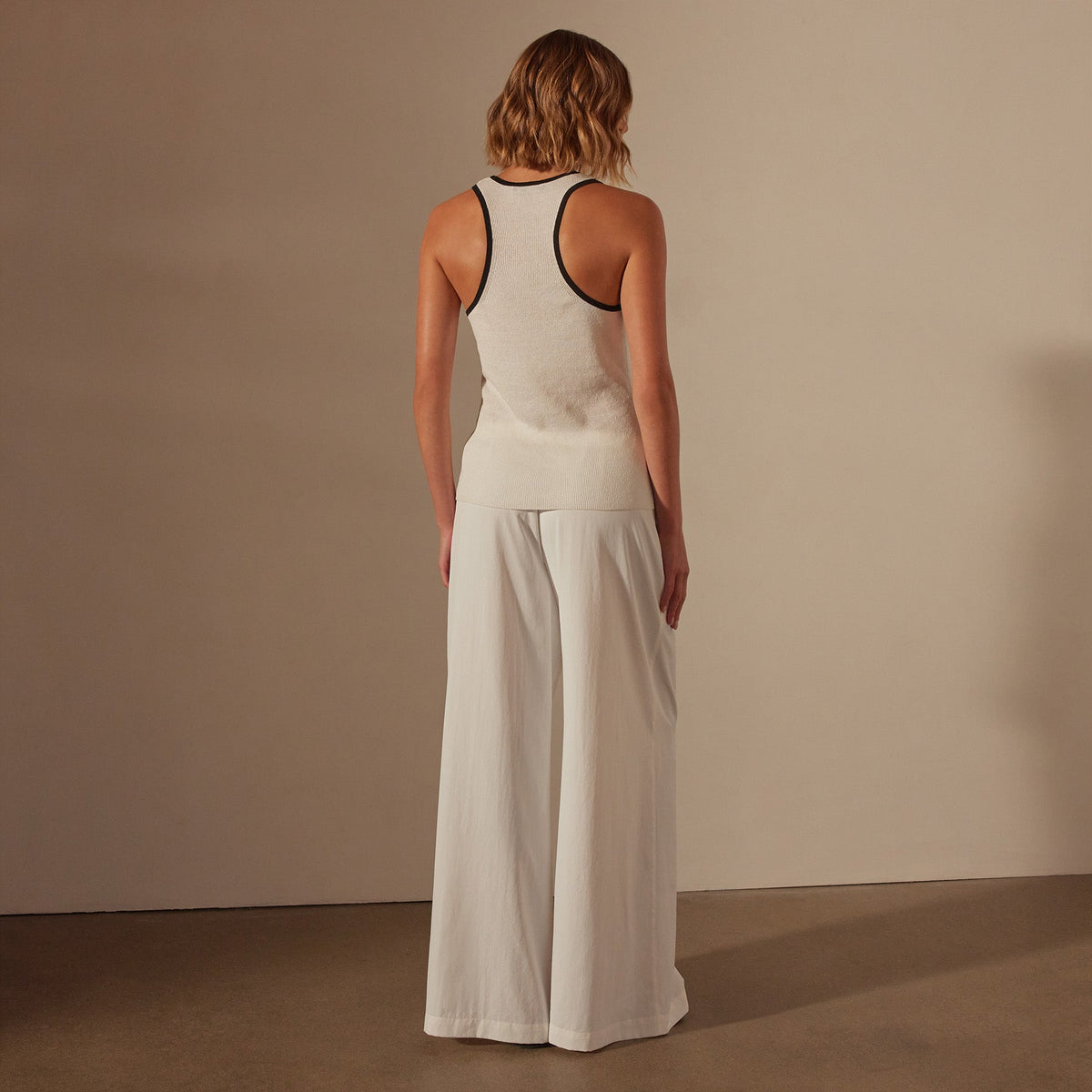 Stretch Linen Ribbed Tank in White/Black | James Perse Los Angeles