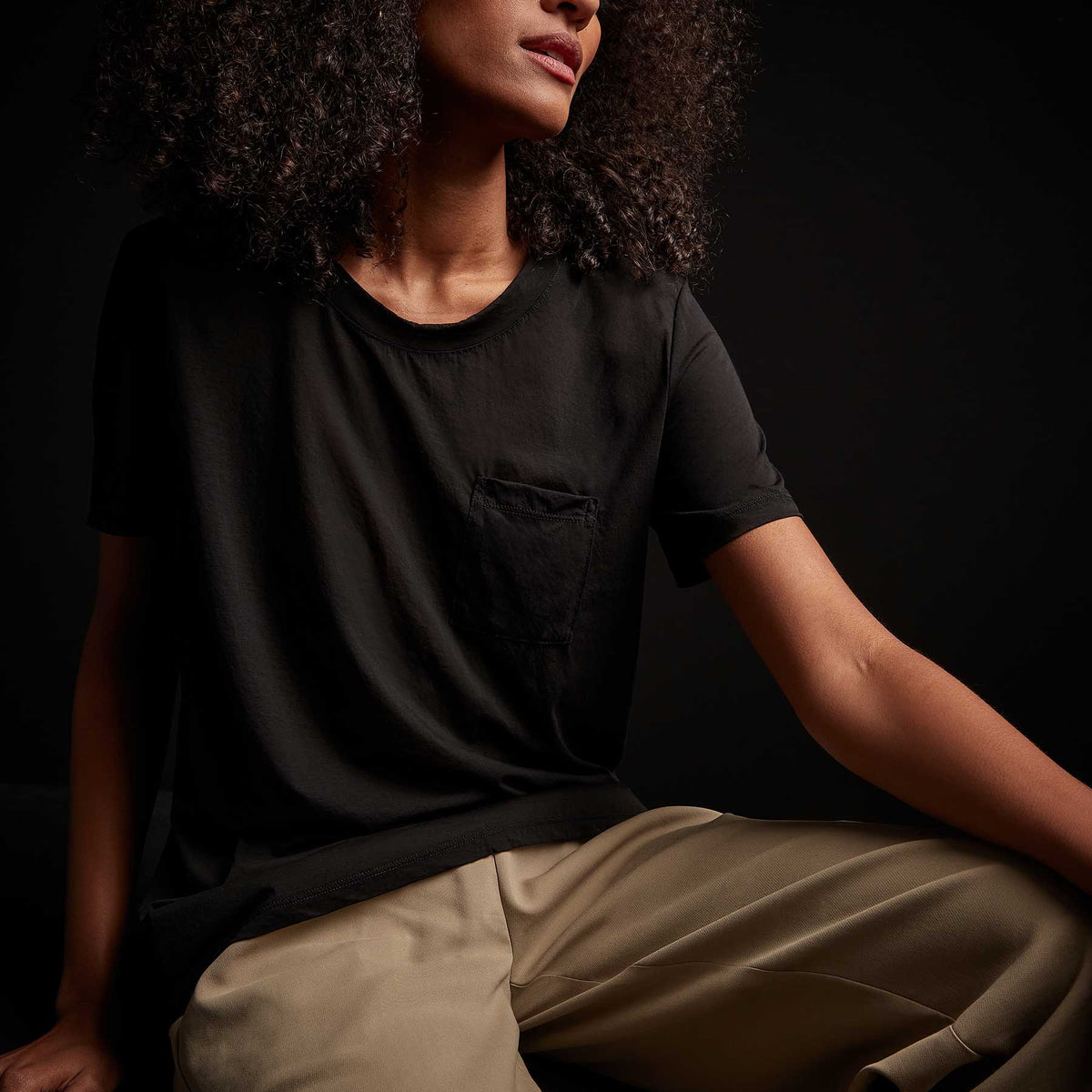 Stretch Jersey Short Sleeve Pocket Tee - Black | James Perse Los Angeles