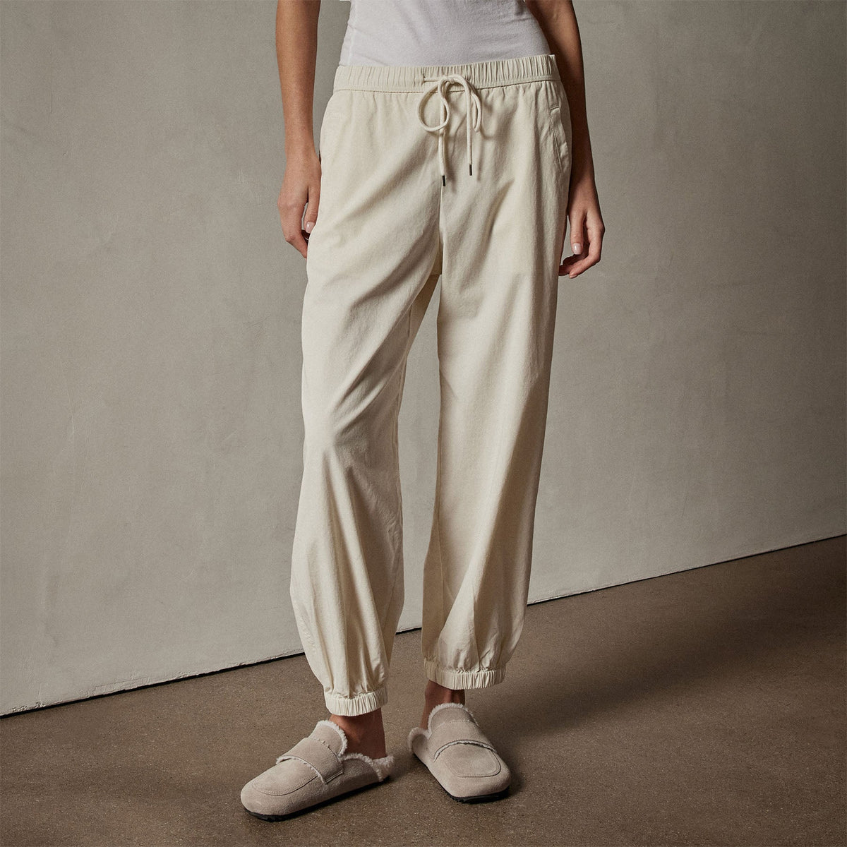 Cotton Utility Pant in Canvas Pigment | James Perse Los Angeles