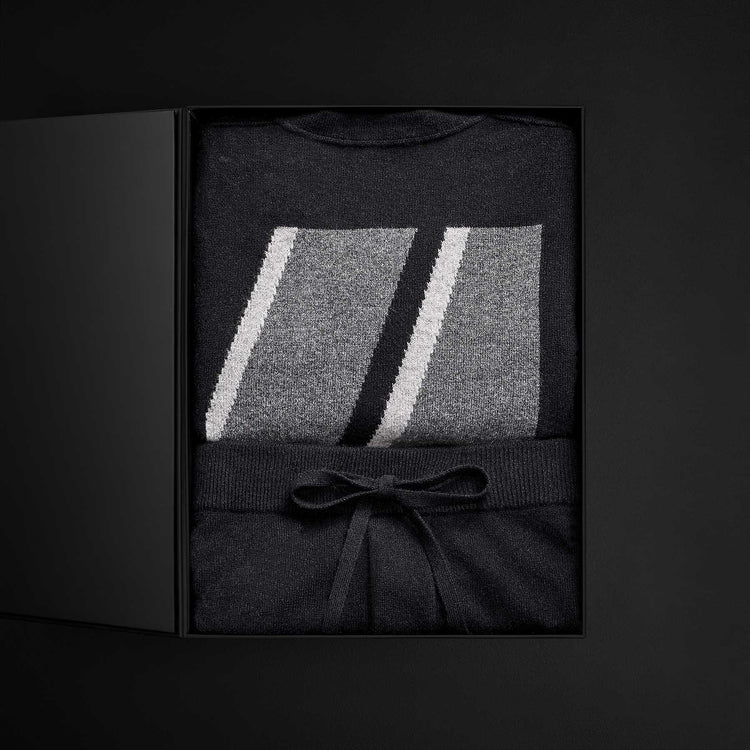 Men's Graphic Cashmere Gift Set in Black | James Perse Los Angeles
