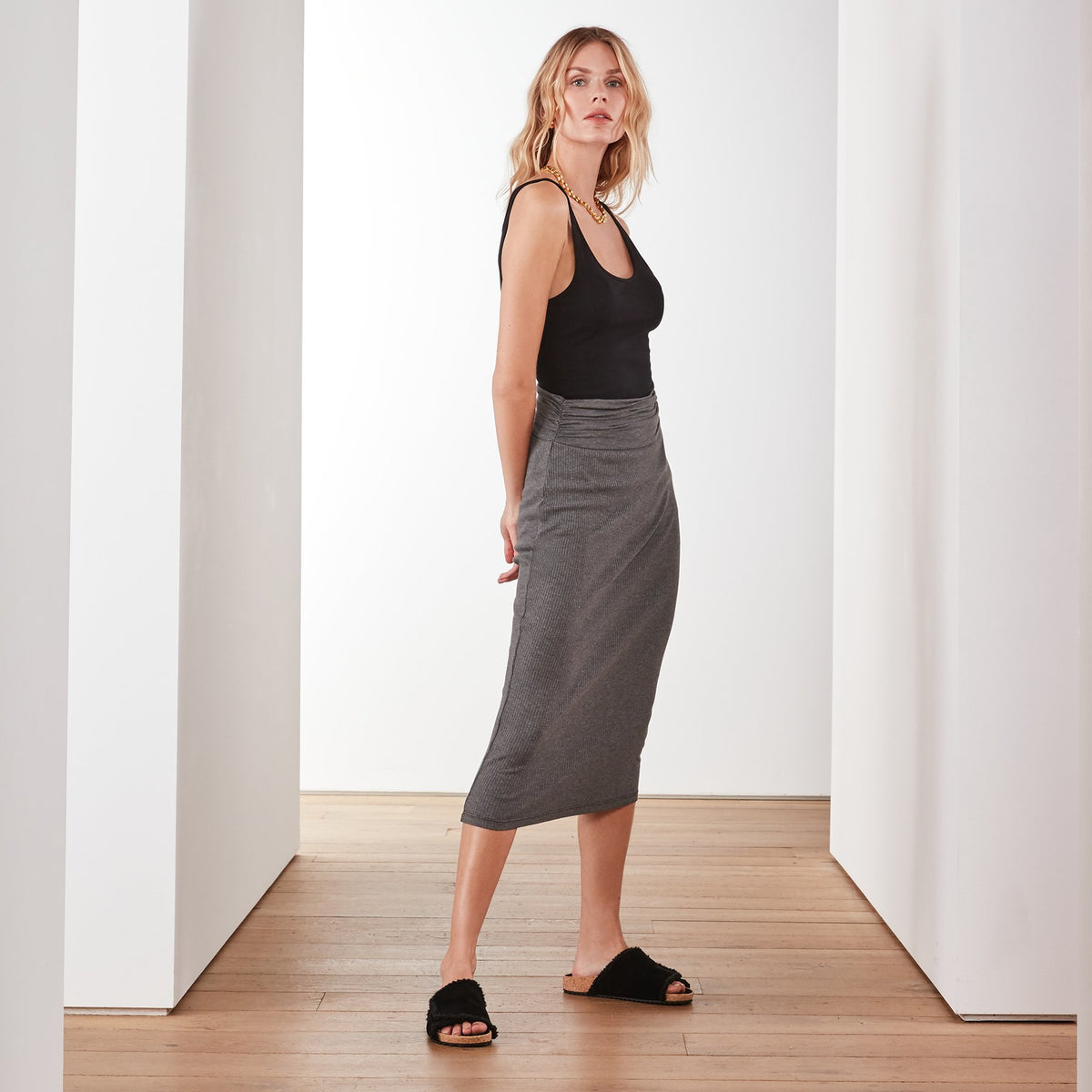Technical Jersey Ribbed Skirt - Carbon